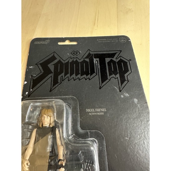 Super7 - Spinal Tap - ReAction Figures Wv2 - Nigel Tufnel (None More Black) - Picture 3 of 6